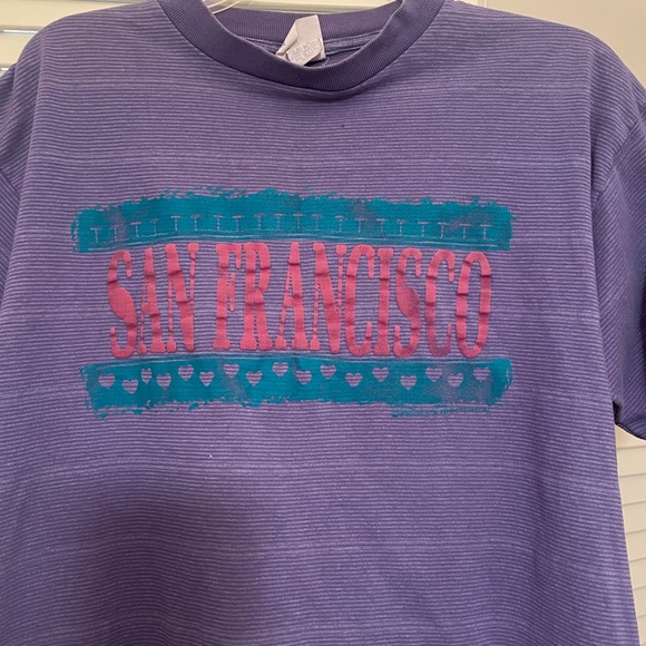 Vintage purple San Francisco “Wear on Earth” T-shirt Size M - Picture 2 of 4